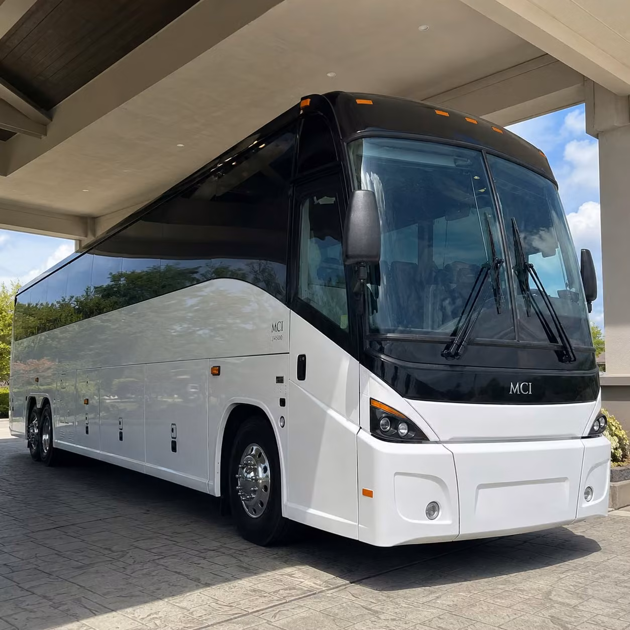 daily commuter shuttle services for lewisville s fastest growing corporate campuses
